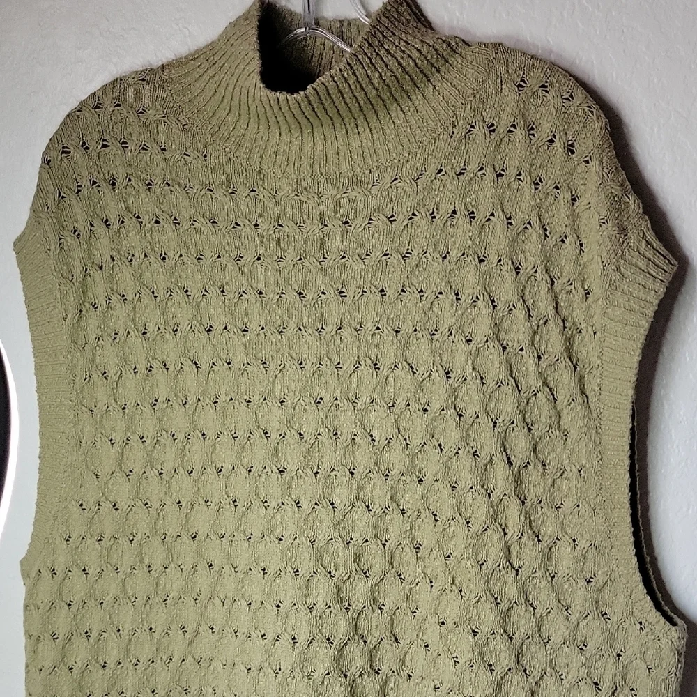 Free People Rosemary Textured Turtleneck Sweater - Olive Size M